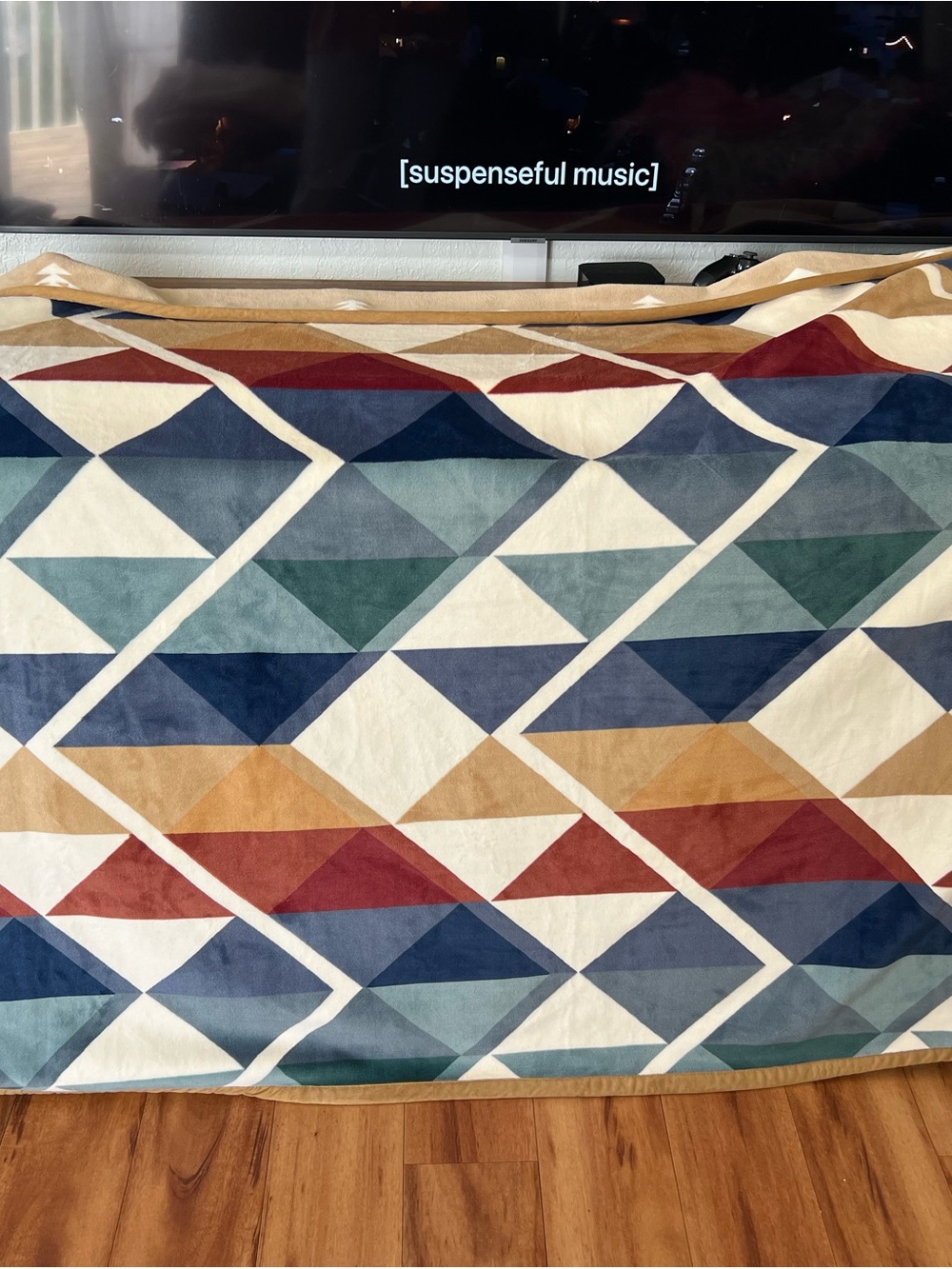 Pendleton Geometric Triangle Pattern Throw Blanket